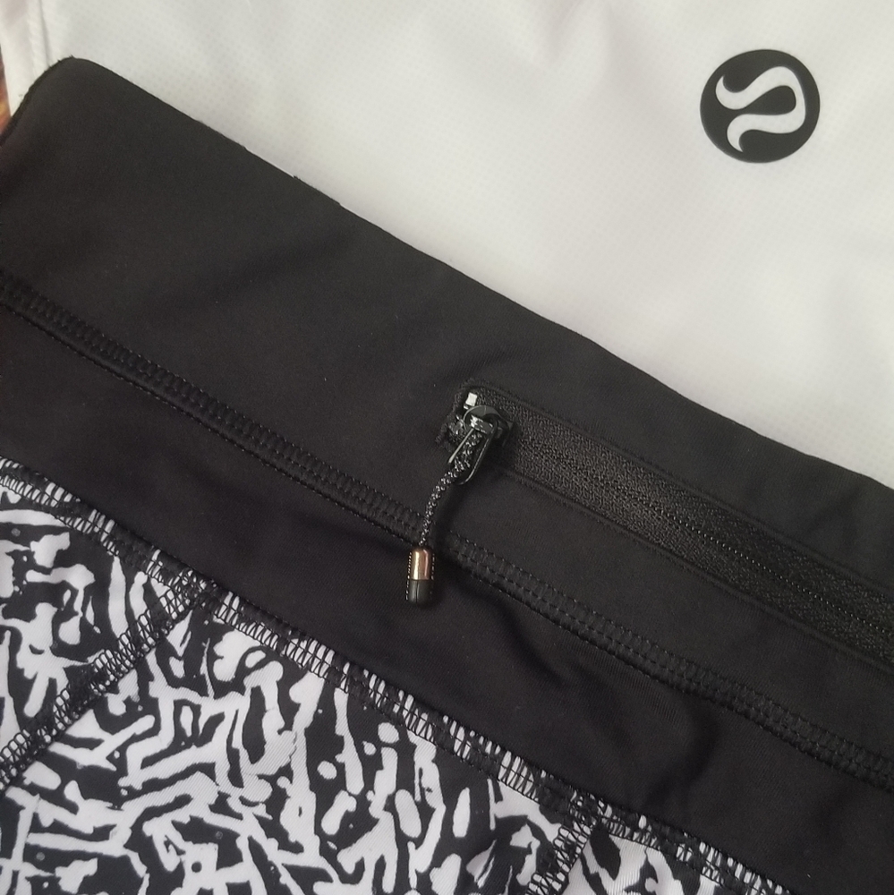 LULULEMON Athletica Black White Leggings With Lululemon Bag - Picture 6 of 16